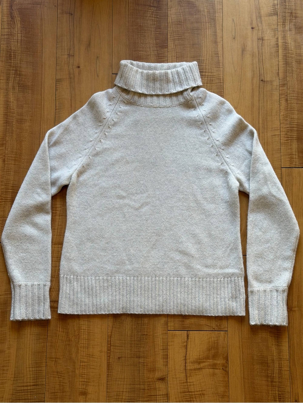 Lord & Taylor 100% Cashmere Womens Oatmeal Color Quiet Luxury Turtleneck Sweater